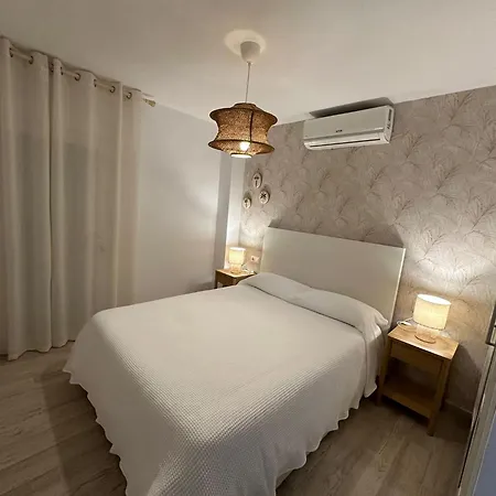 Beachside With Parking * Benalmadena